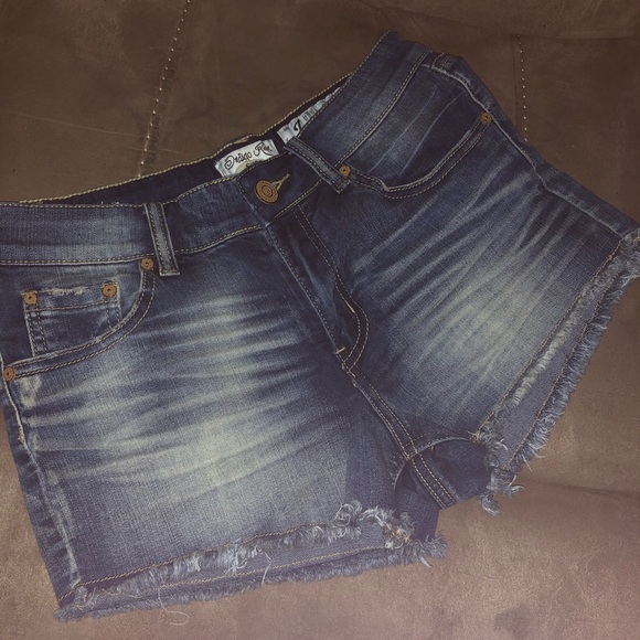 Shorts - Picture 2 of 2